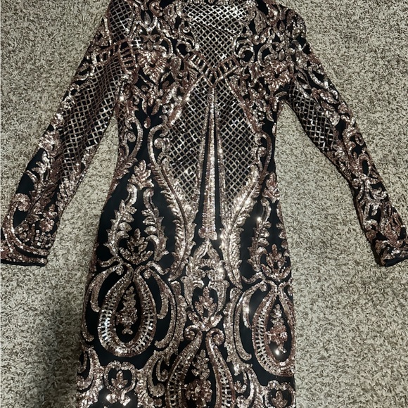 Sequin long sleeve dress - Picture 1 of 4